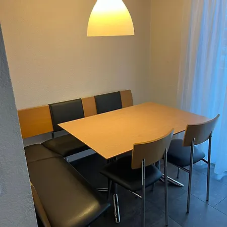 Valere C 242 * لوكباد