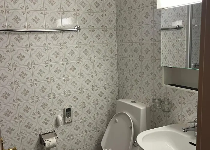 Valere C 242 لوكباد